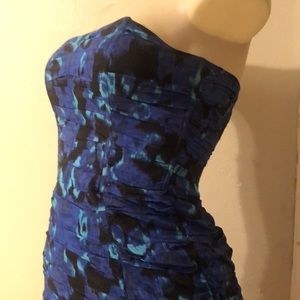 B. B. Dakota Size 2 Aqua/Deep Blue Form Fitting Strapless 🎉 Dress 👗